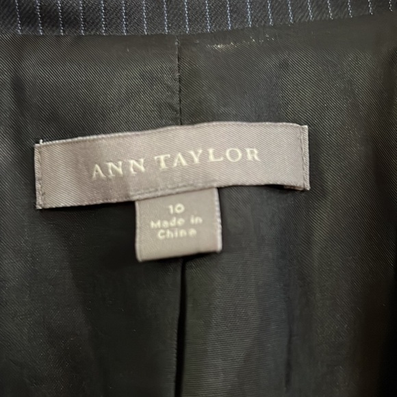 Ann Taylor blue pin stripe wool blazer - Picture 10 of 11